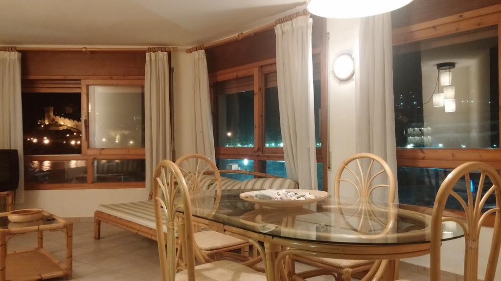 Lydia'S Apartment With Castle View توسا ذي مار المظهر الخارجي الصورة