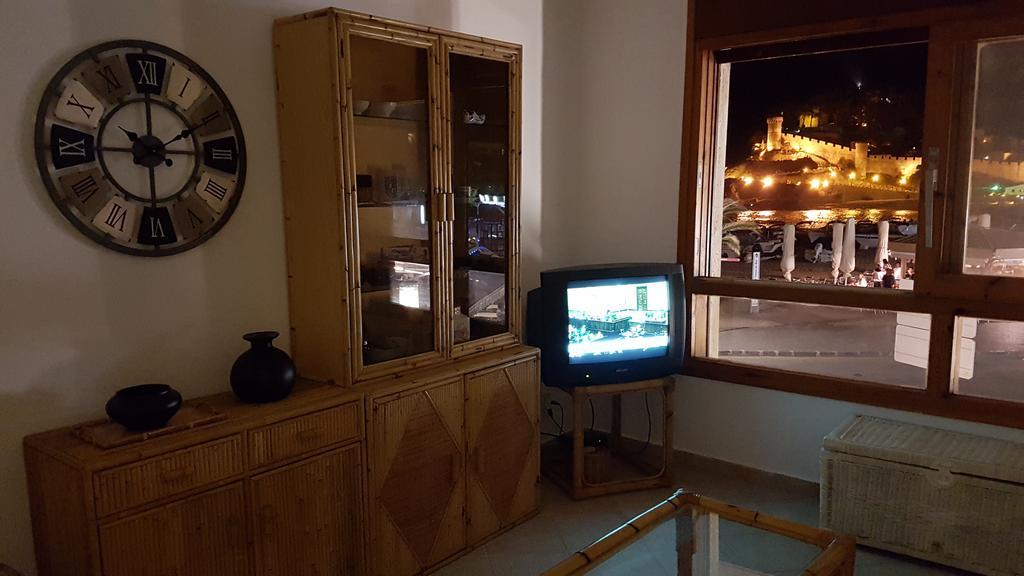 Lydia'S Apartment With Castle View توسا ذي مار المظهر الخارجي الصورة