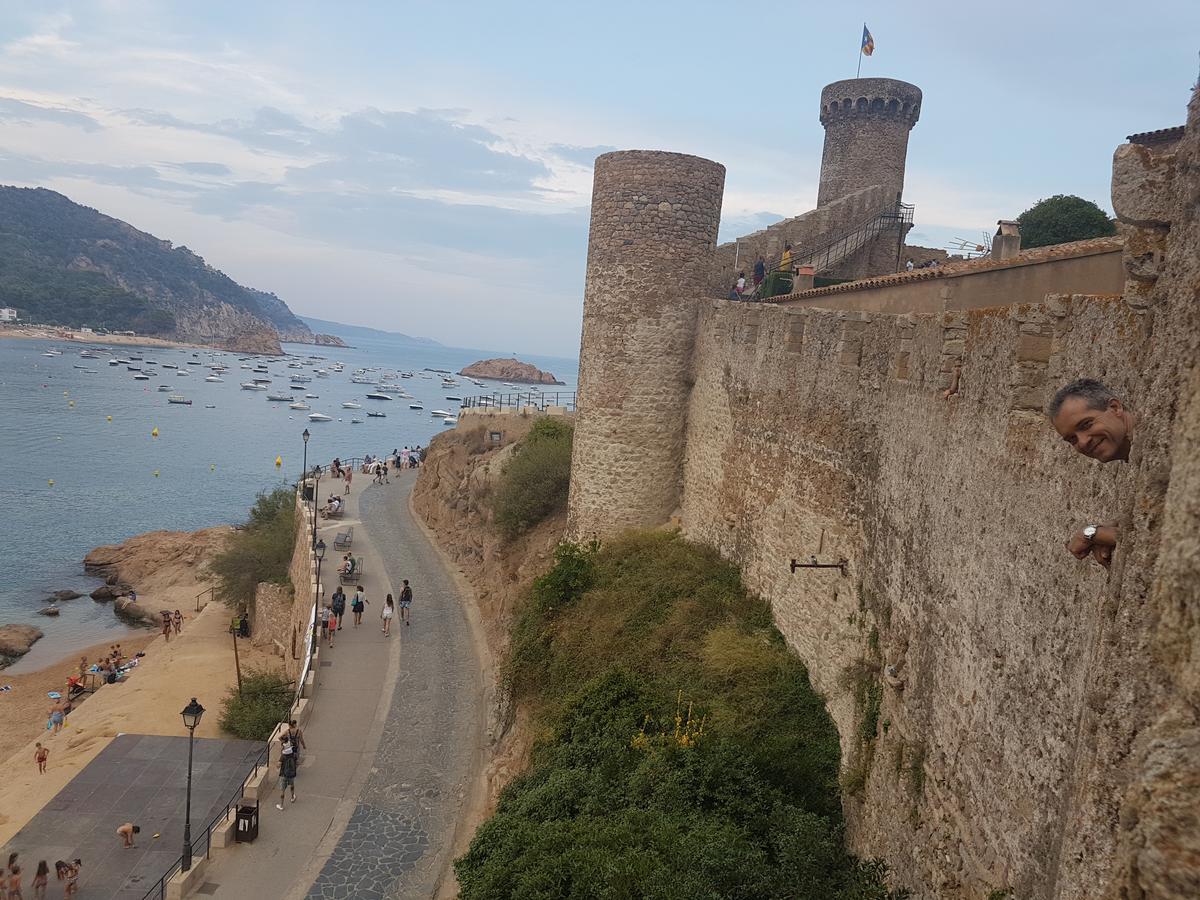 Lydia'S Apartment With Castle View توسا ذي مار المظهر الخارجي الصورة